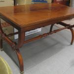 578 4012 COFFEE TABLE